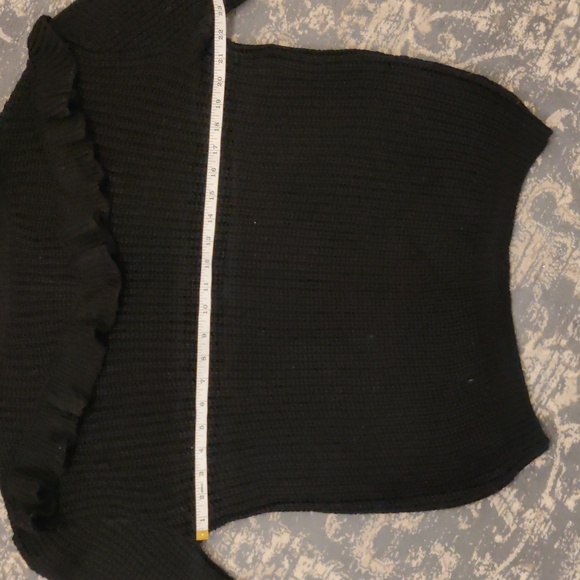Hilary MacMillan Black Sweater With Ruffle NWT - Picture 9 of 12